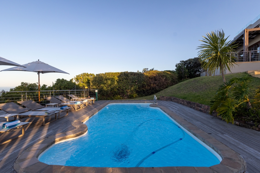 7 Bedroom Property for Sale in Bowtie Western Cape